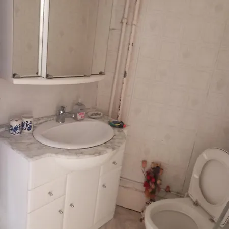 24 24 Guyon Apartamento *